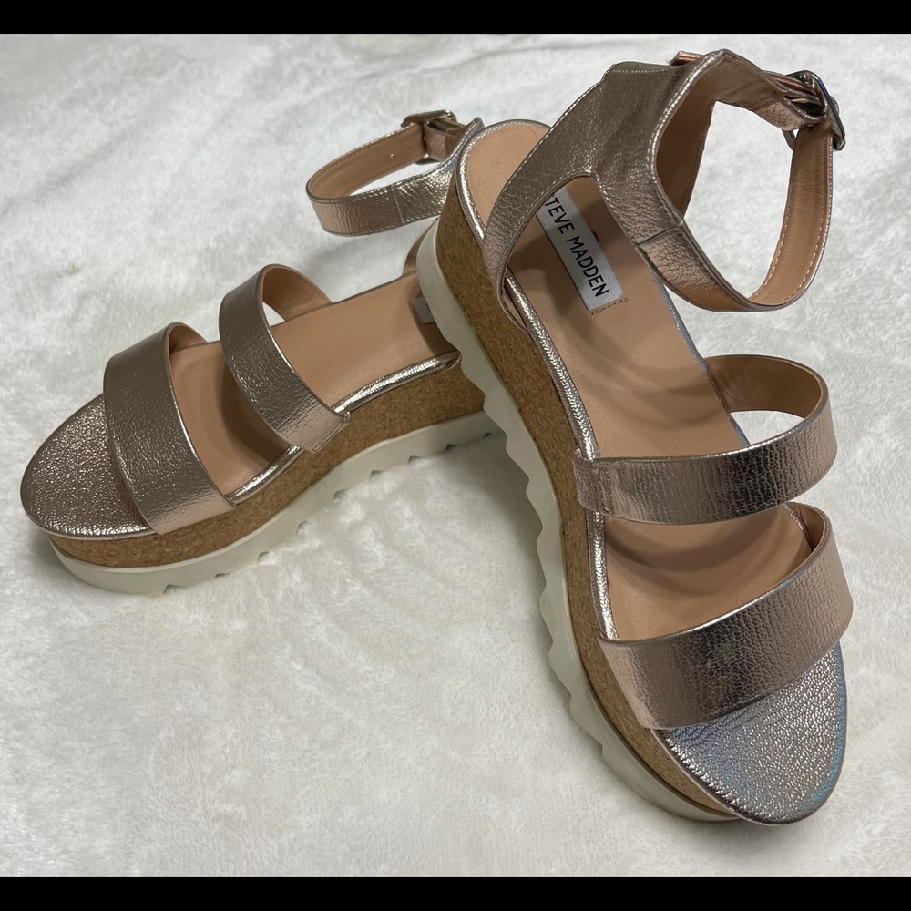 Rose gold sandals!